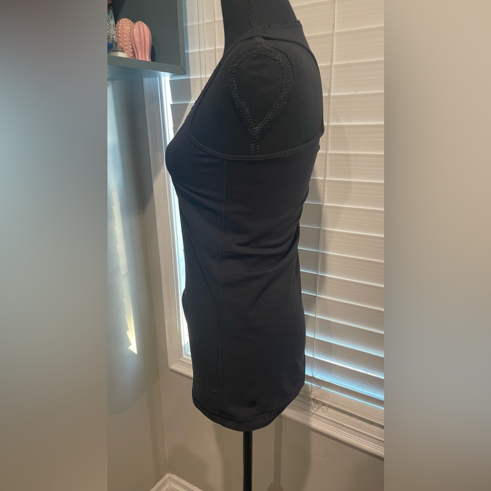 Lululemon Black ‎ Ruffle Trim Tank - Picture 6 of 7
